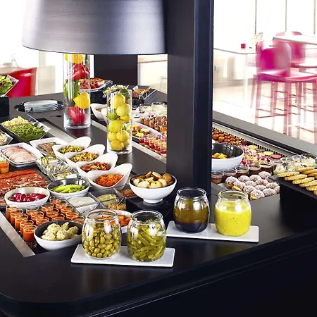 Hotell Campanile Brest - Aeroport