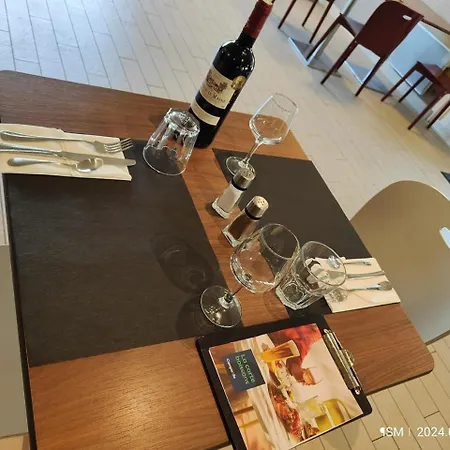Campanile Brest - Aeroport 3* Gouesnou